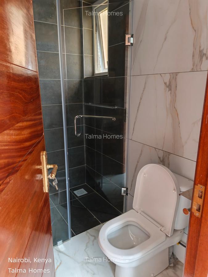 6 Bed Townhouse with En Suite at Lavington - 5