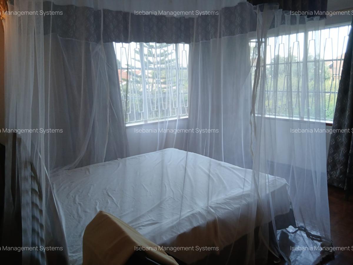 3 Bed Townhouse with En Suite at Evergreen - 13