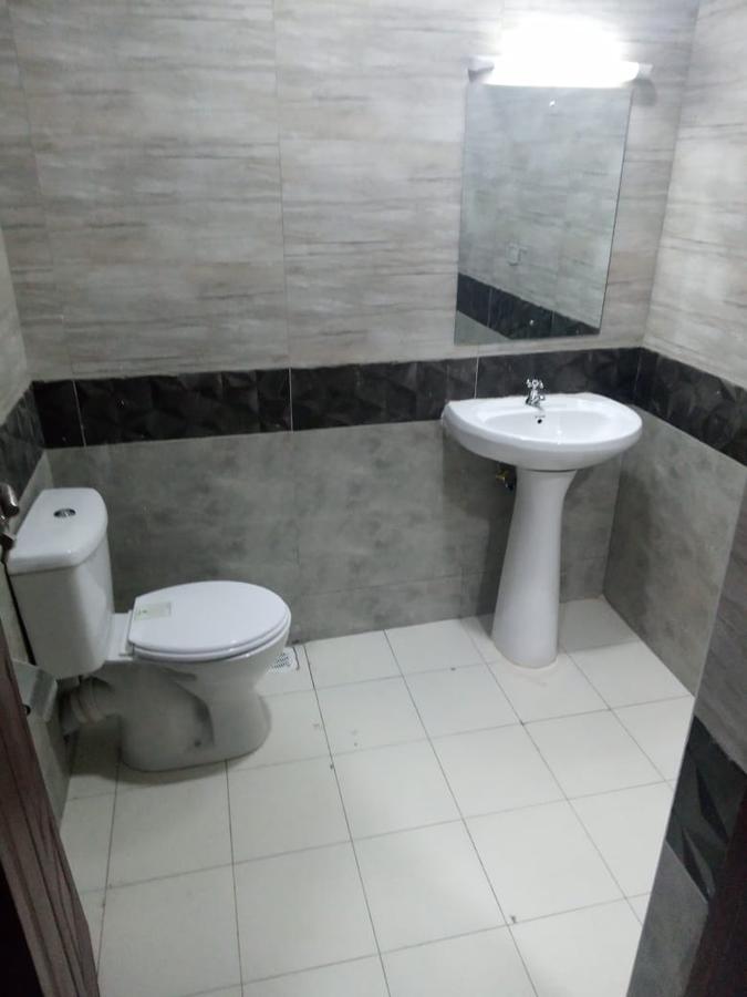 2 Bed Apartment with En Suite at Chandy Rd - 11