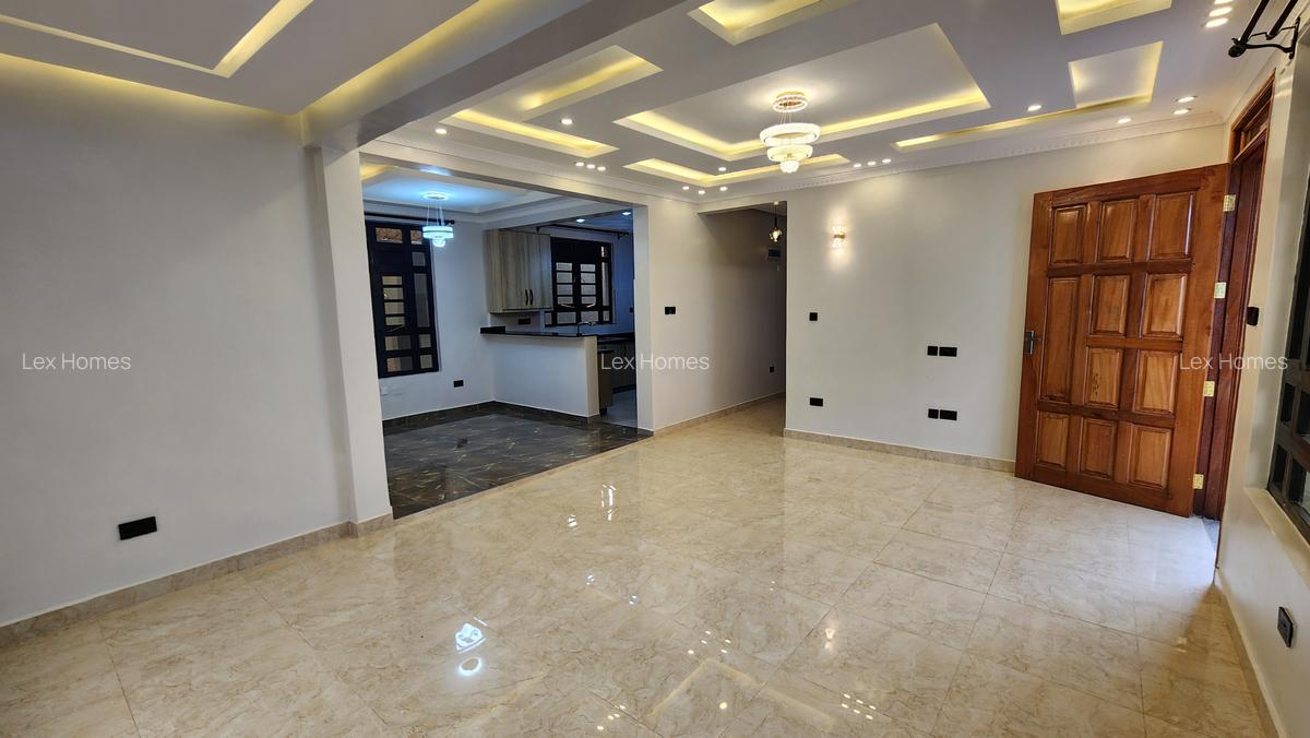 4 Bed House with En Suite at - 3