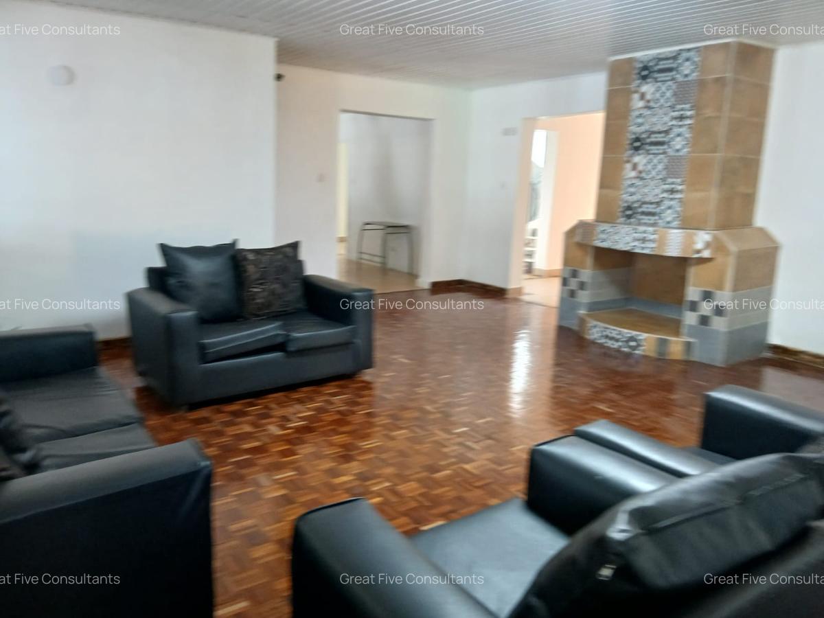 5 Bed Villa with En Suite in Nyari - 6