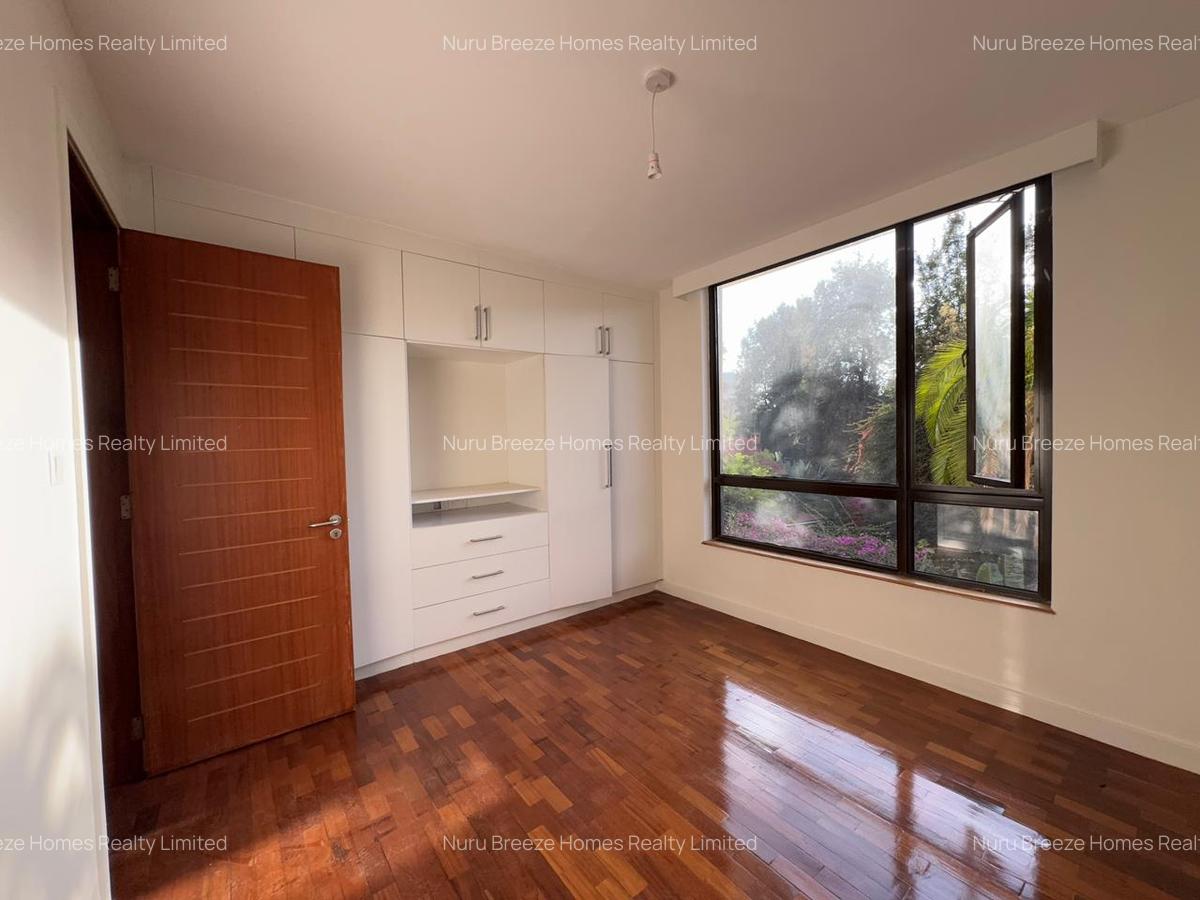 2 Bed Apartment with Swimming Pool in Kilimani - 16