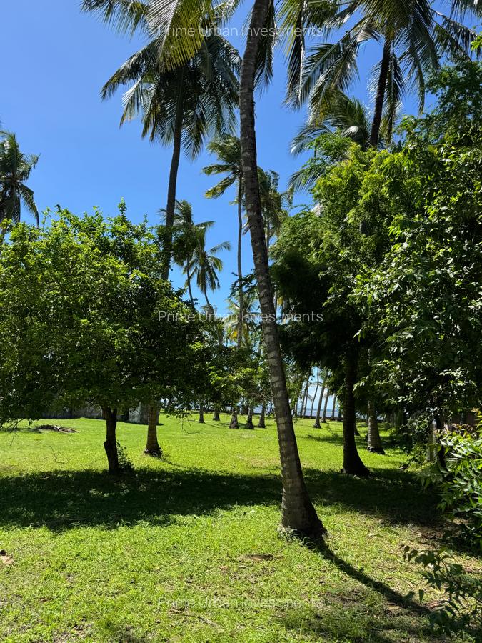 15,783 m² Land in Kikambala - 10