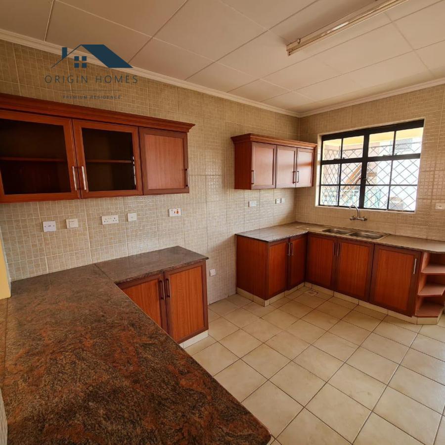 2 Bed Apartment with En Suite at Lavington - 7