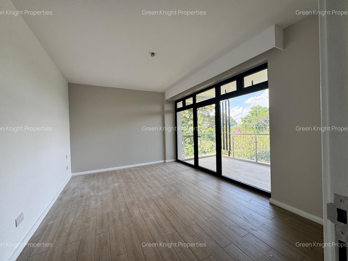 Serviced 2 Bed Apartment with En Suite in Lavington - 2