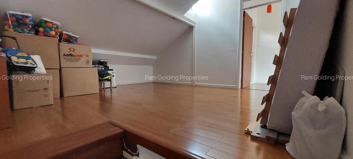 3 Bed Apartment with En Suite in Westlands Area - 14