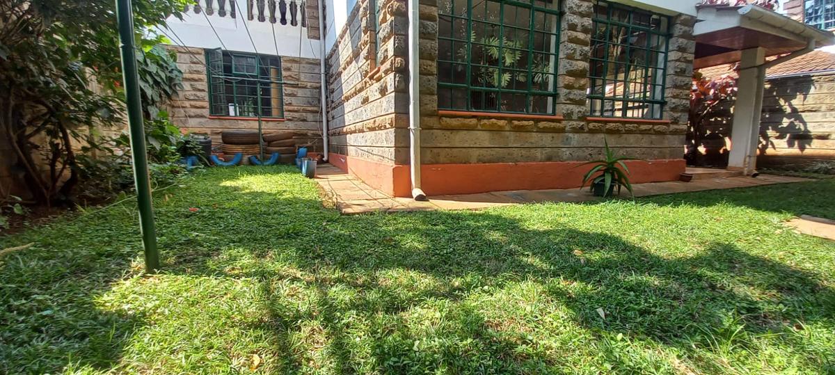 4 Bed Townhouse with En Suite at Lavington Green - 5