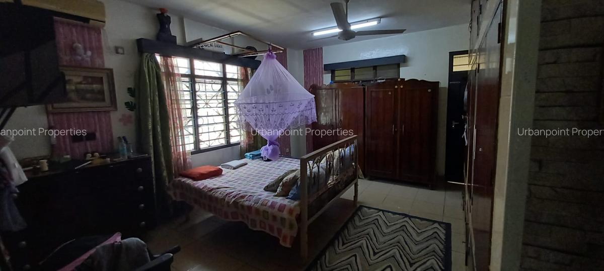 Commercial Property with Backup Generator in Tudor - 5