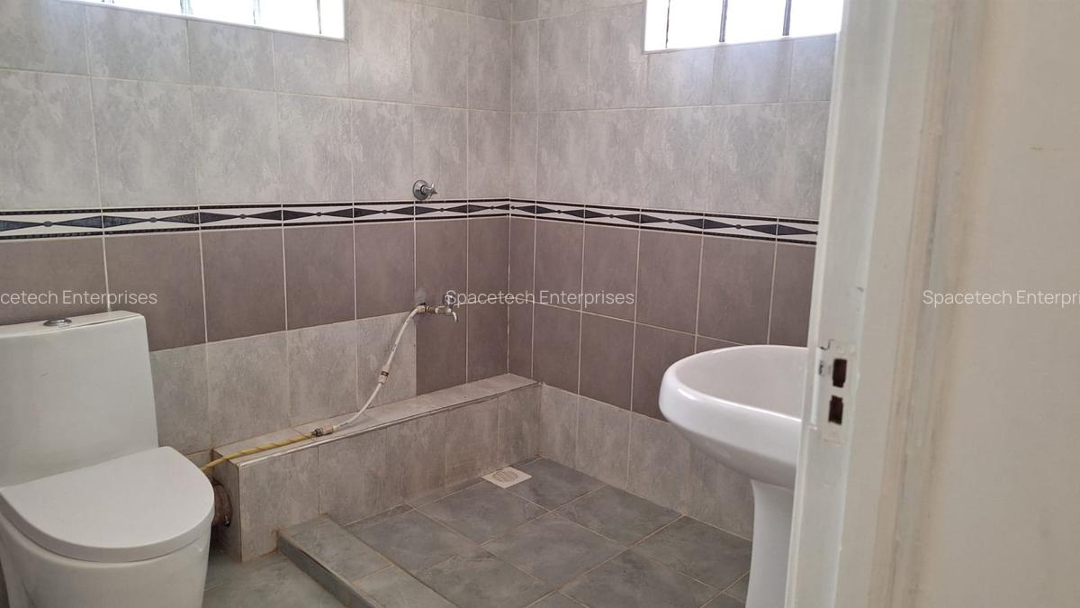 5 Bed House with Staff Quarters in Nyari - 10