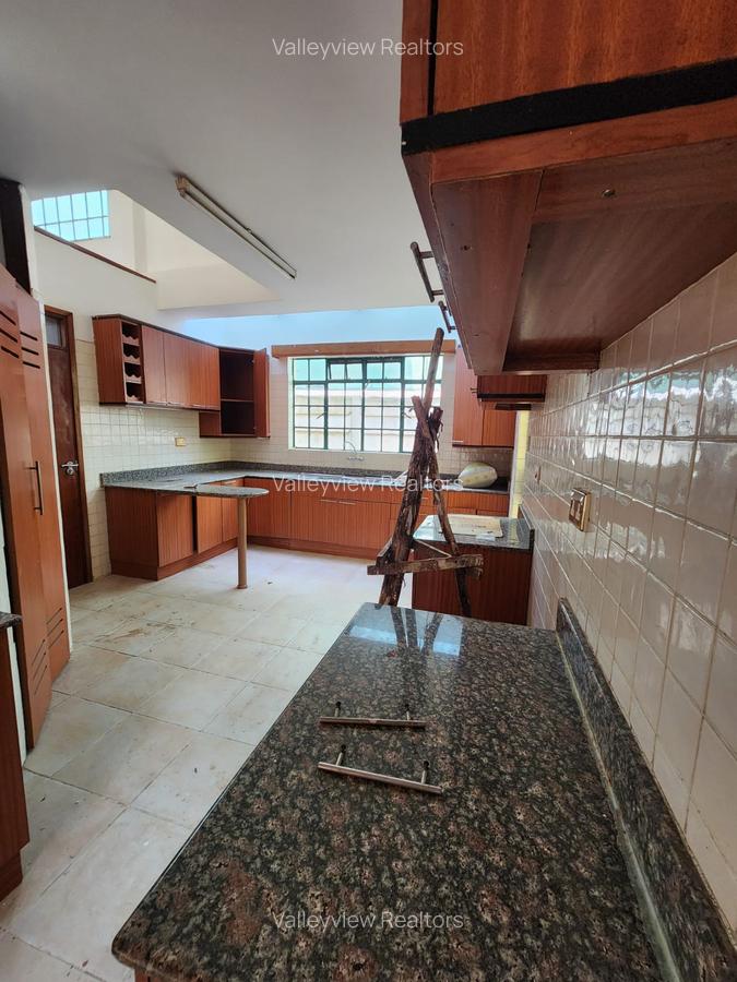 4 Bed Townhouse with En Suite at Kileleshwa - 19