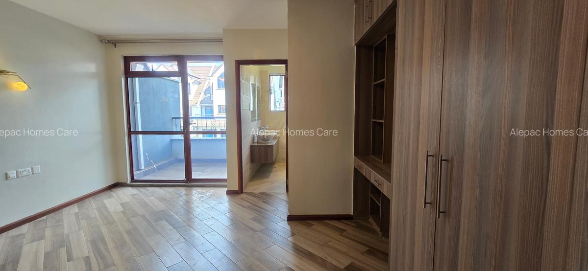 5 Bed Townhouse with En Suite at Eastern Bypass - 11