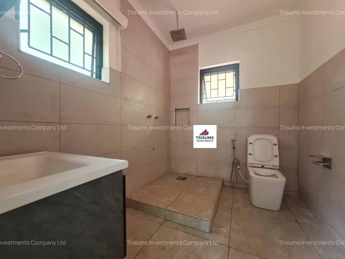 5 Bed House with En Suite in Kitisuru - 14