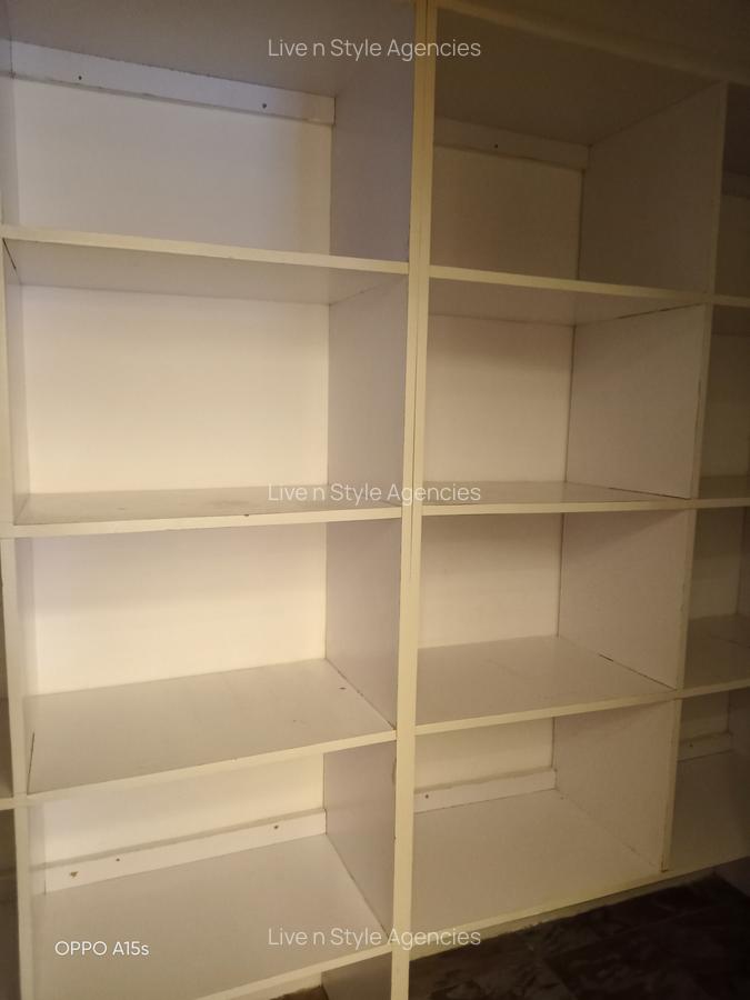 4 Bed House with En Suite in Runda - 15