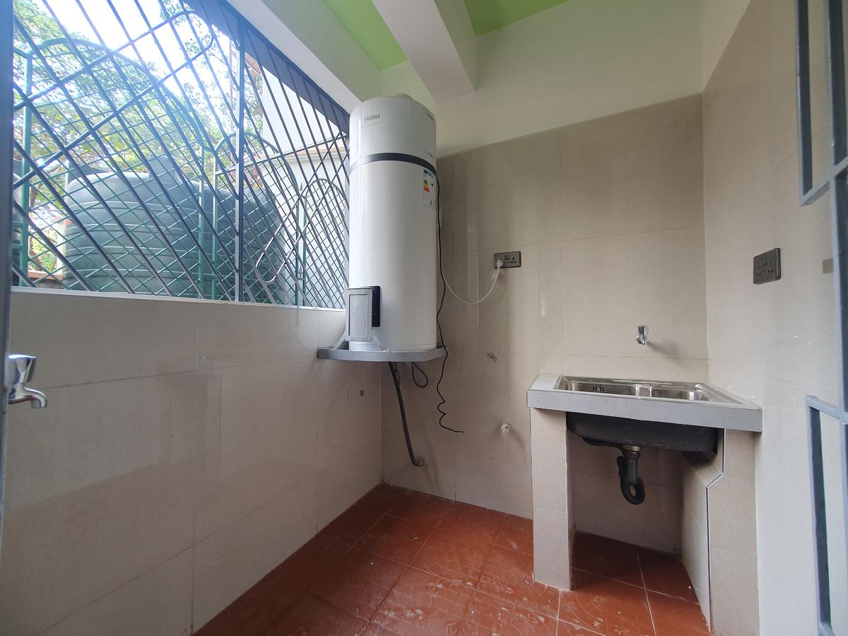 2 Bed Apartment with En Suite in Westlands Area - 8