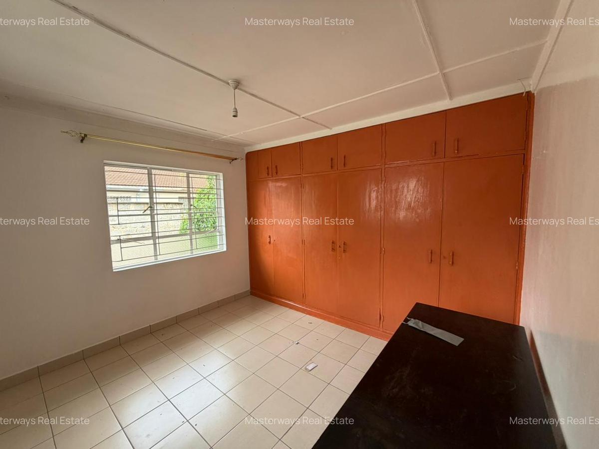 4 Bed House with En Suite in South C - 8