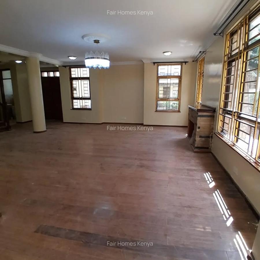 5 Bed Townhouse with En Suite at Amboseli Road - 6