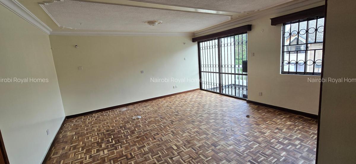 4 Bed Townhouse with En Suite at Lavington Green - 17