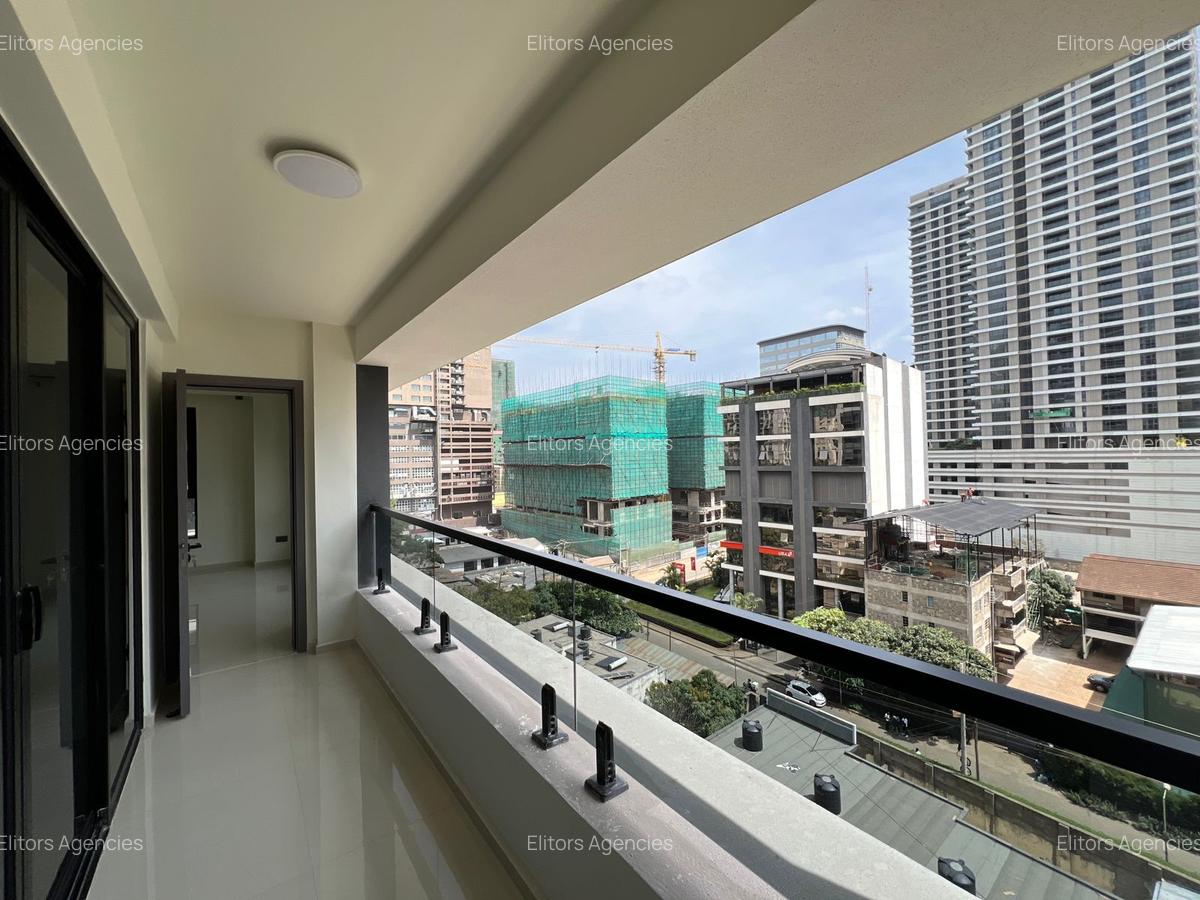 2 Bed Apartment with En Suite at Westlands Road - 2