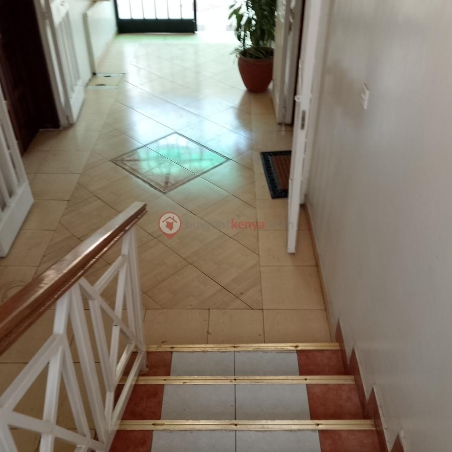 2 Bed House with En Suite at Hardy Area - 14
