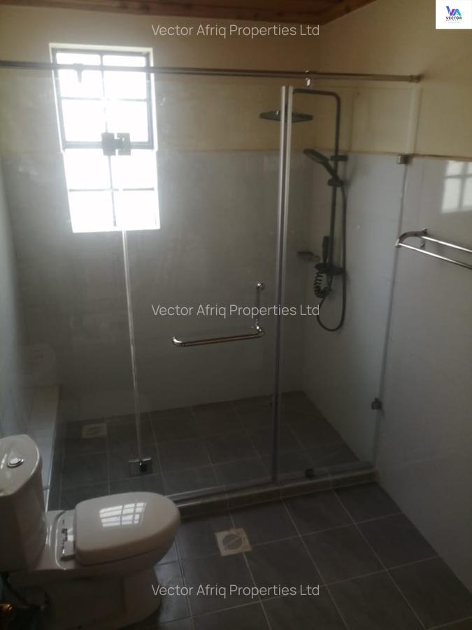 4 Bed Townhouse with En Suite in Ngong - 11