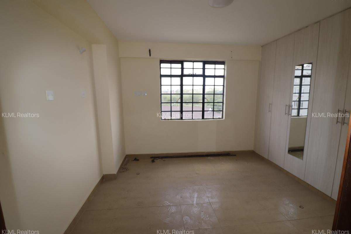 3 Bed Apartment with Swimming Pool at Crystal Rivers - 6