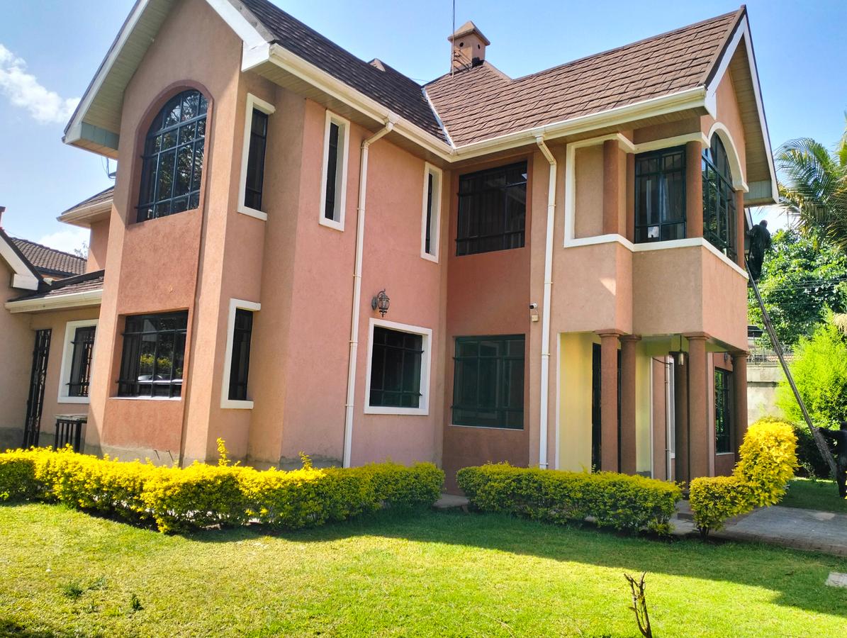 4 Bed Townhouse with En Suite in Lavington - 1