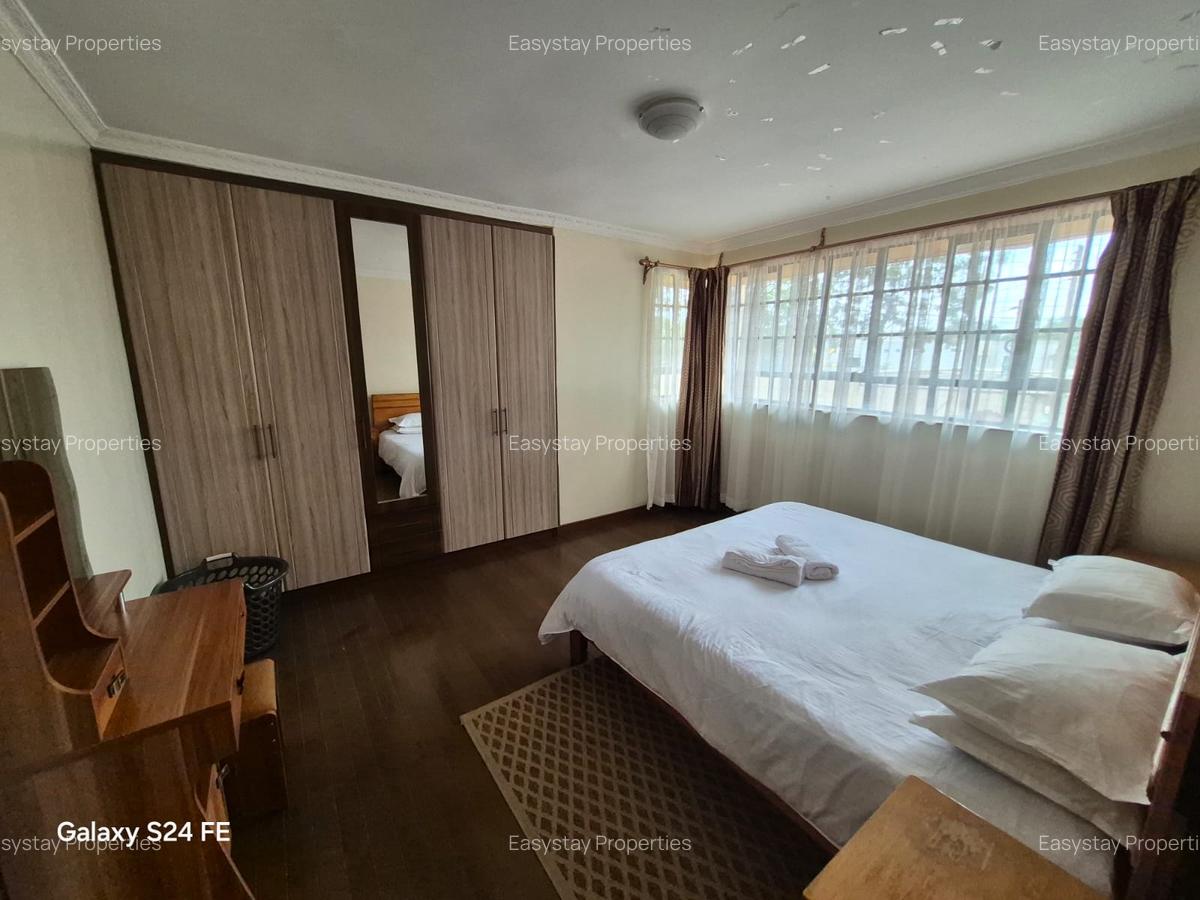 5 Bed House with En Suite in Runda - 6