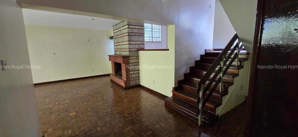 4 Bed House with En Suite at Loresho Crescent - 8