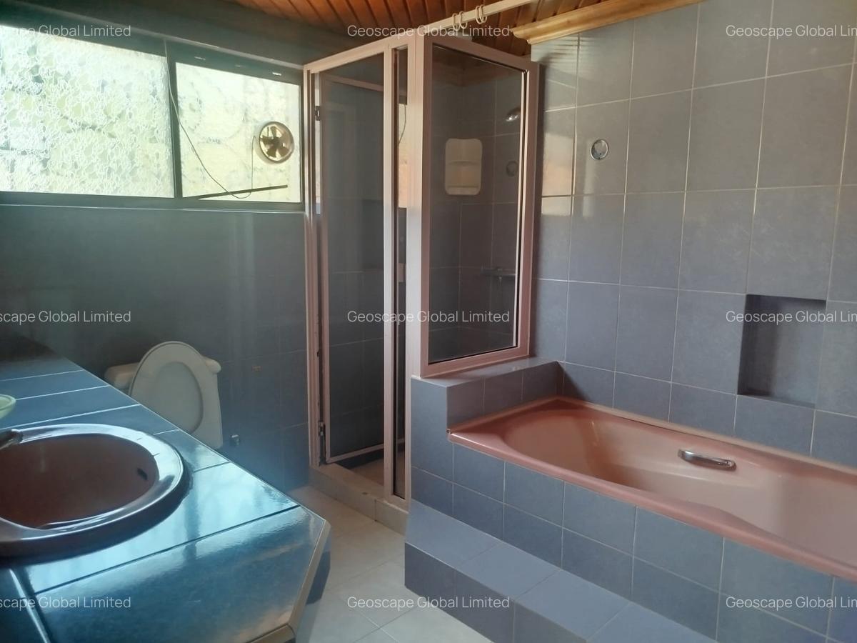 6 Bed House with En Suite in Gigiri - 7
