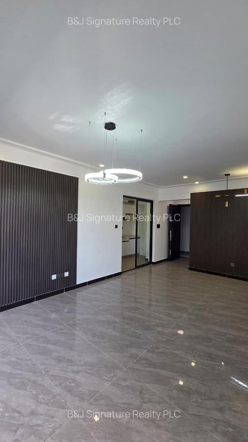 2 Bed Apartment with En Suite in Lavington - 18
