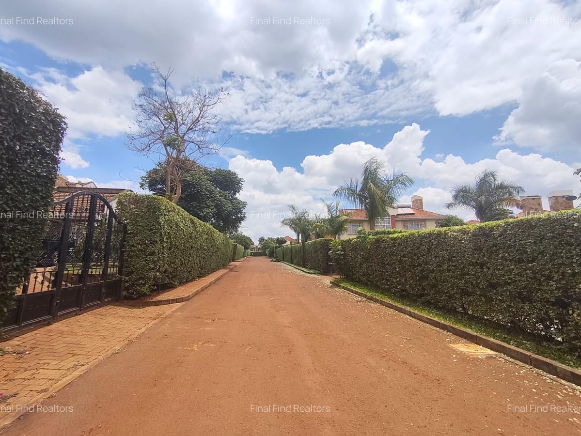 4 Bed Townhouse with En Suite in Gigiri - 4