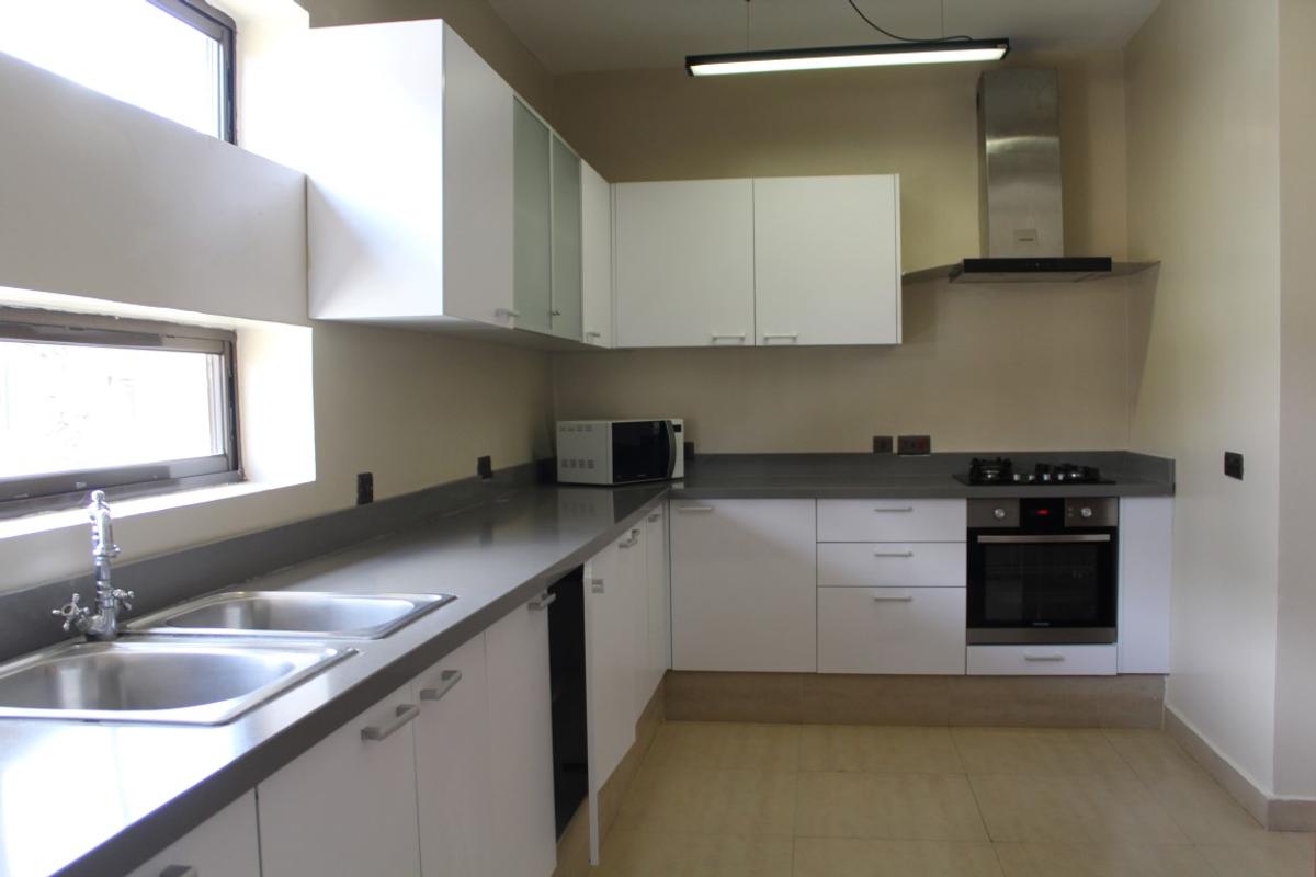 Serviced 3 Bed Apartment with En Suite at Vanga Road - 6