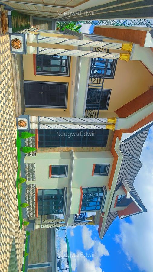 5 Bed House with En Suite at Golfview - 4