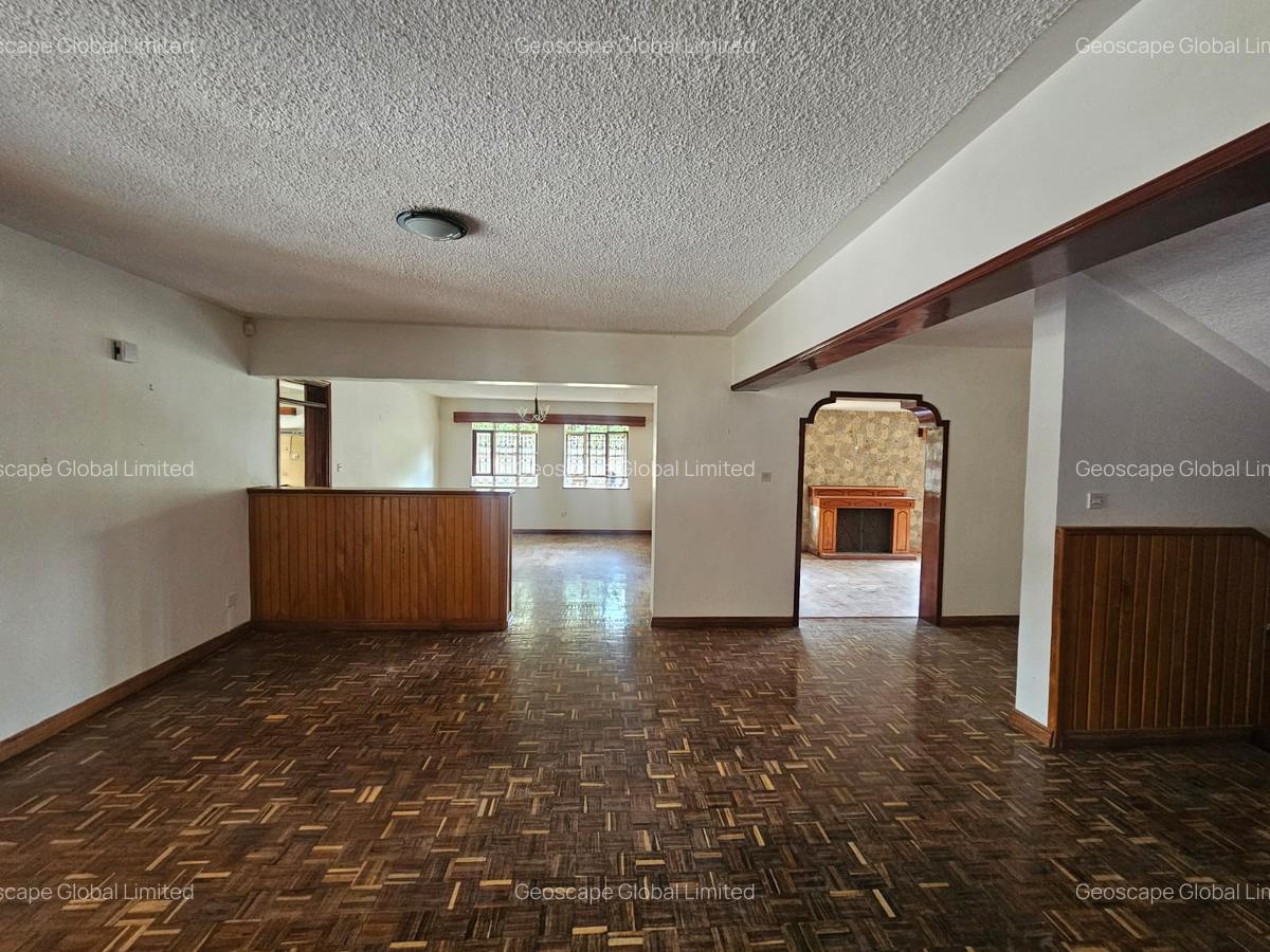 5 Bed House with En Suite in Nyari - 7