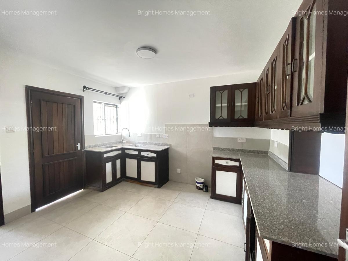 4 Bed Townhouse in Kilimani - 4