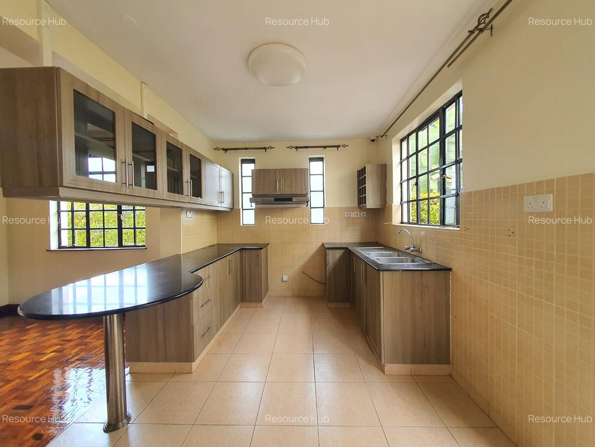 4 Bed Townhouse with En Suite at Loresho - 7