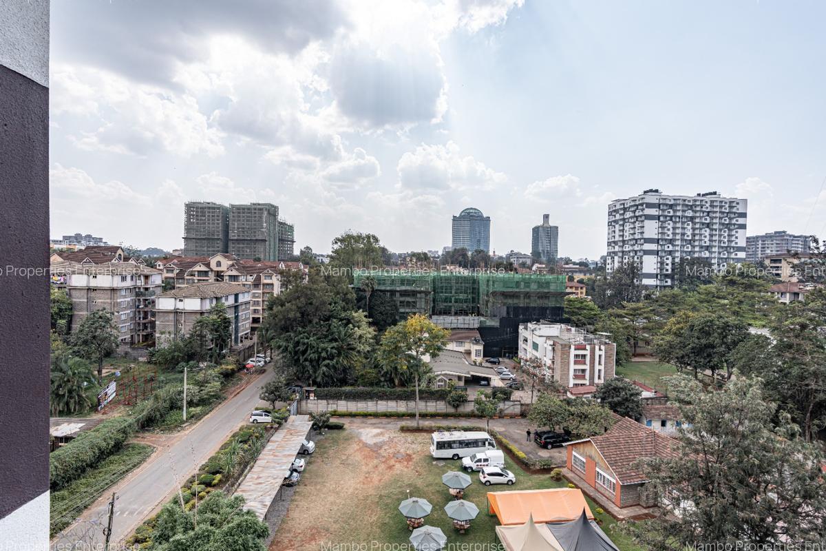 Serviced 1 Bed Apartment with En Suite at David Osieli - 9