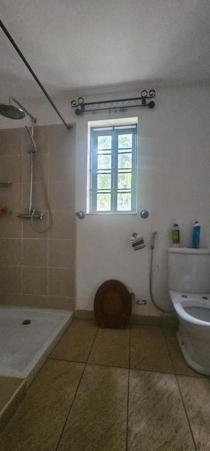 5 Bed Townhouse with En Suite in Kitisuru - 12