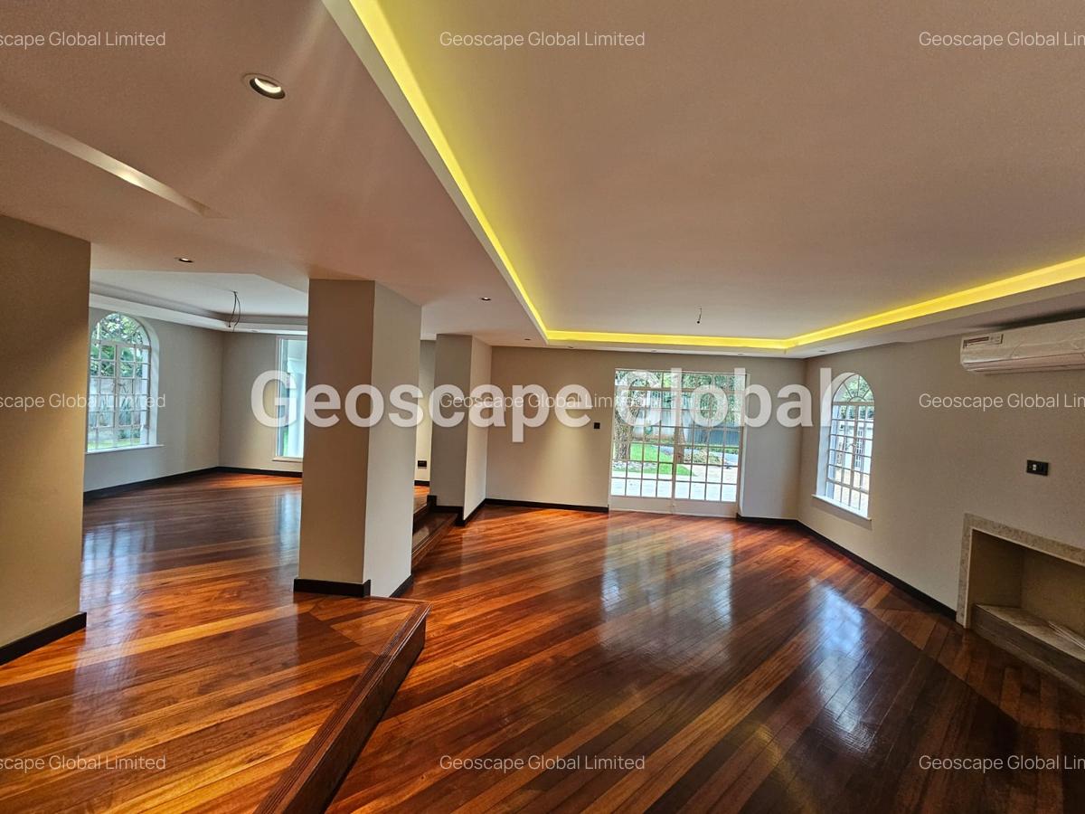 4 Bed House with En Suite in Runda - 11