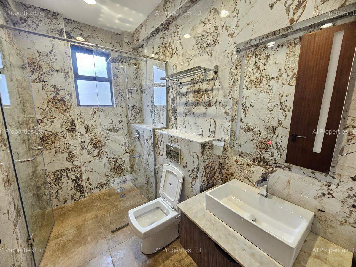 2 Bed Apartment with En Suite in Brookside - 15