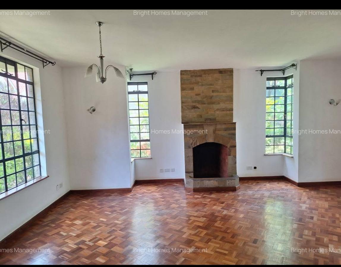4 Bed Townhouse with En Suite in Lavington - 8