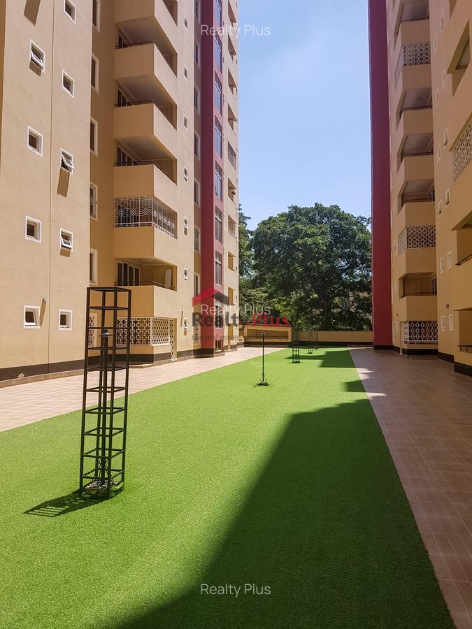 3 Bed Apartment with En Suite in Kilimani - 17