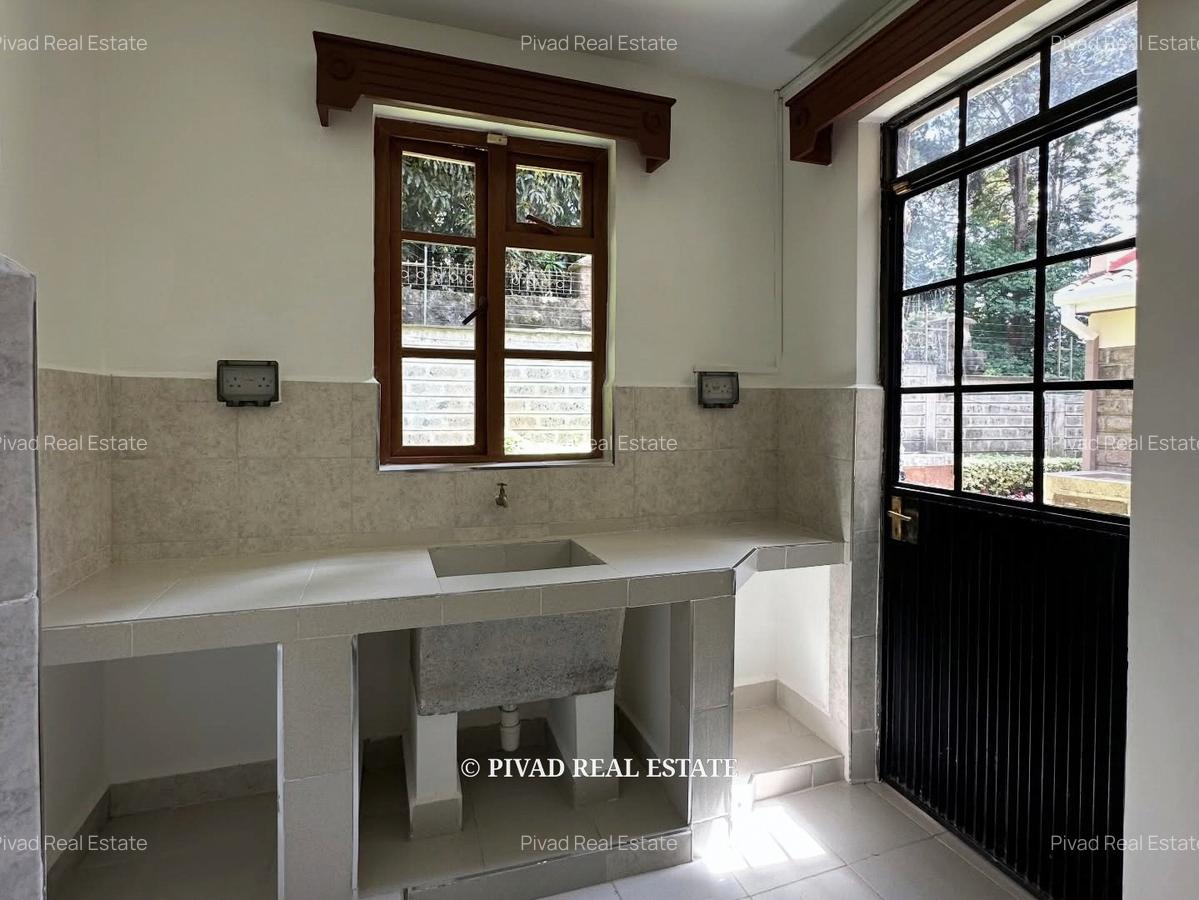 4 Bed Townhouse with Swimming Pool in Lavington - 10