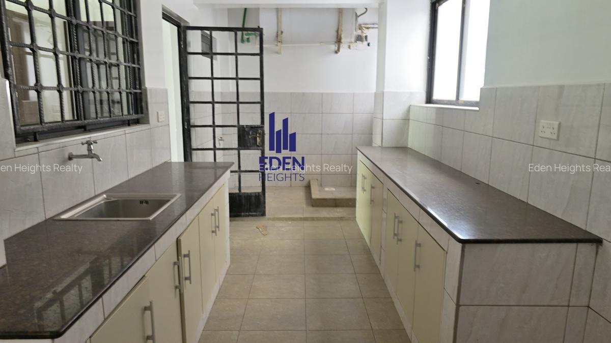 3 Bed Apartment with Staff Quarters in Parklands - 9