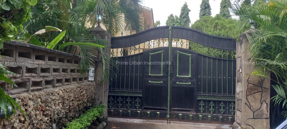 4 Bed House with En Suite in Nyali Area - 4