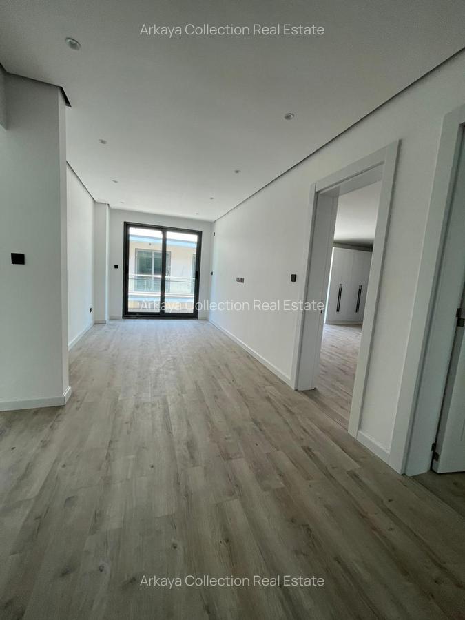 5 Bed Villa with En Suite in Lavington - 5