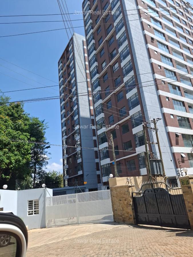 Serviced 1 Bed Apartment with En Suite at Hatheru Road - 11