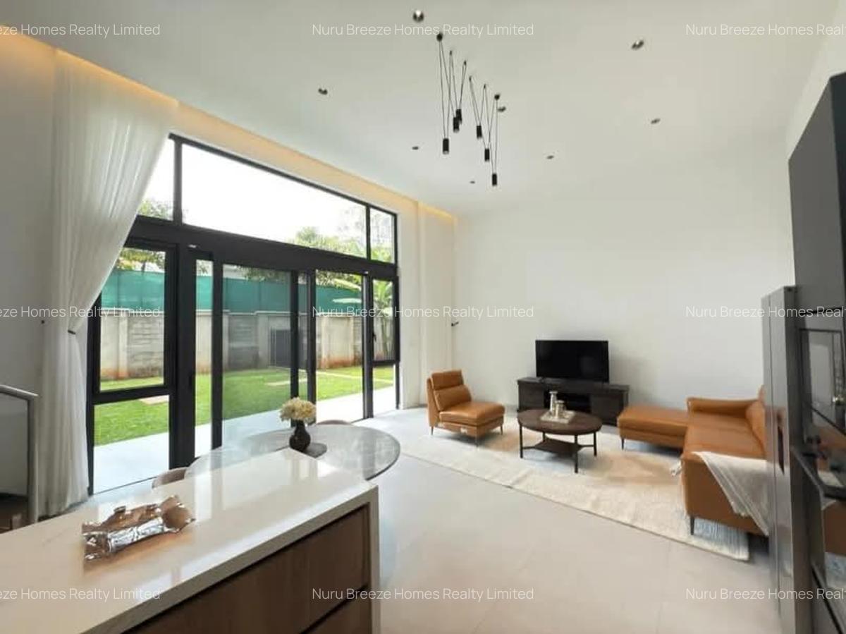 2 Bed Townhouse with En Suite in Lavington - 12