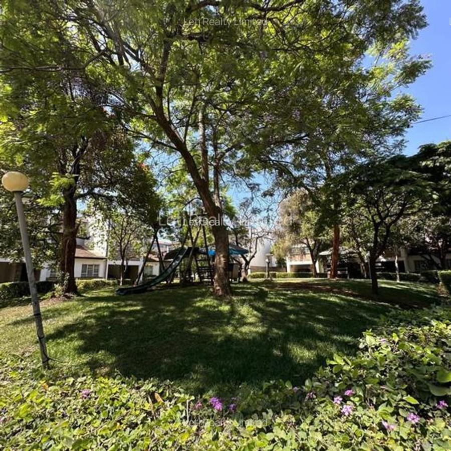 4 Bed Townhouse with En Suite in Kilimani - 2