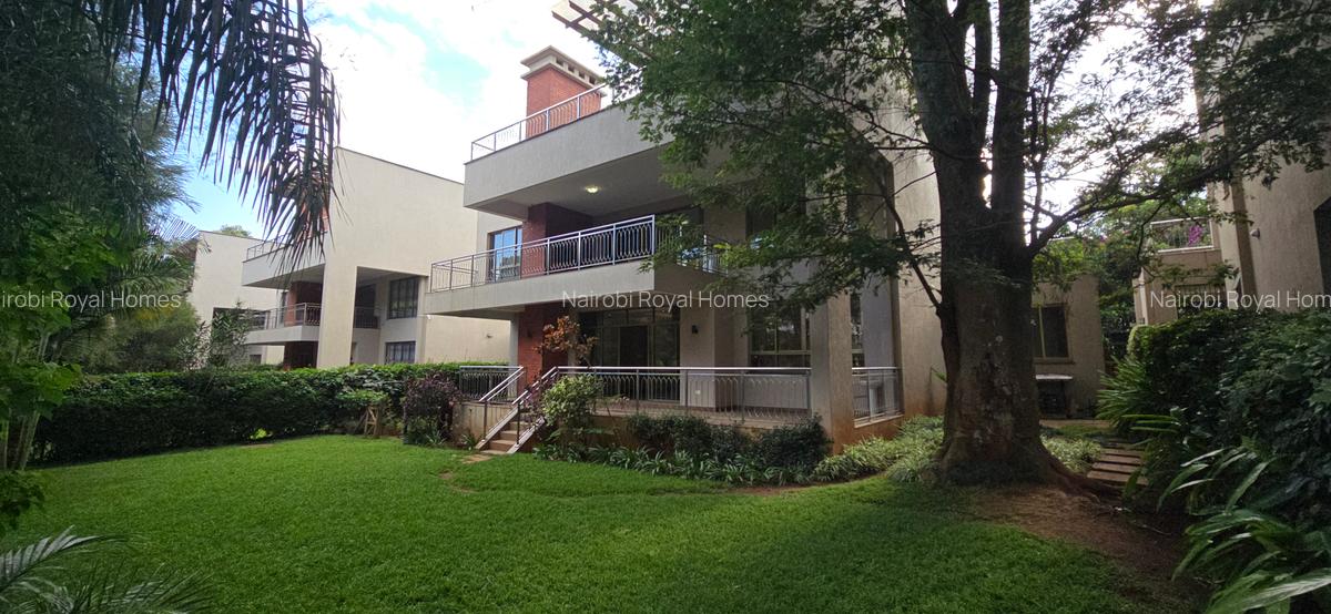 5 Bed Townhouse with En Suite at Lavington Green - 6